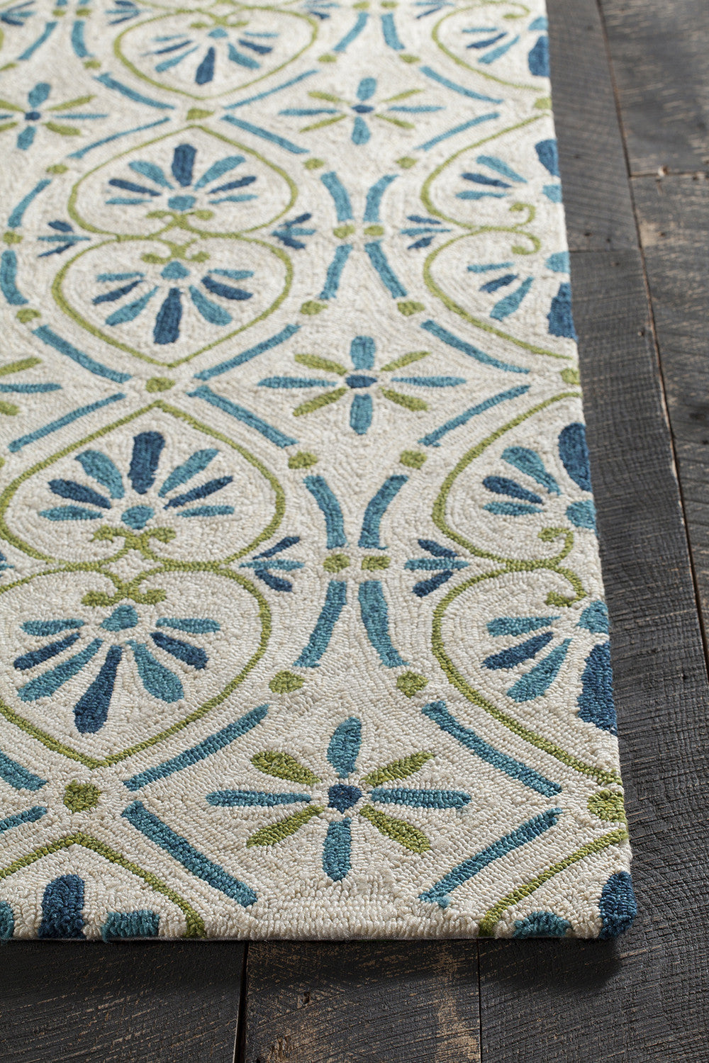 Chandra Terra TER-35101 Area Rug Corner Shot Feature