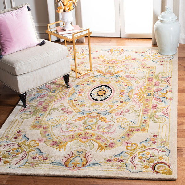 Safavieh Savonnerie Sav202 Sage/Beige Area Rug Featured