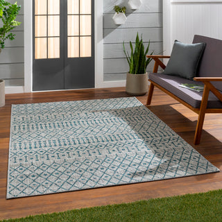 Surya Eagean EAG-2333 Area Rug Rom Scene 2