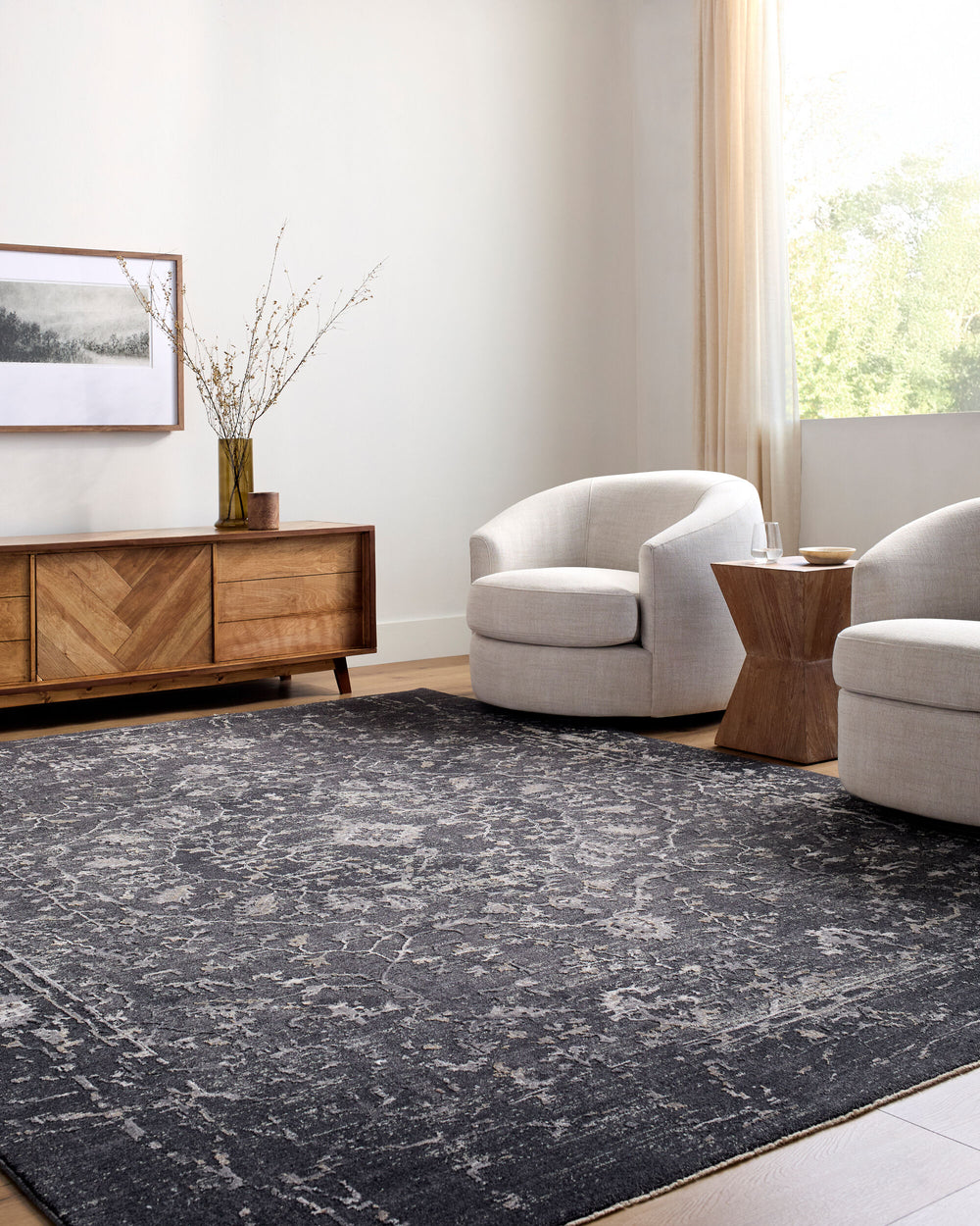 Livabliss Gakko GKK-2311 Black Area Rug Room Scene Feature