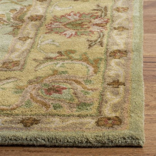 Safavieh Heritage 811 Green/Gold Area Rug Corner