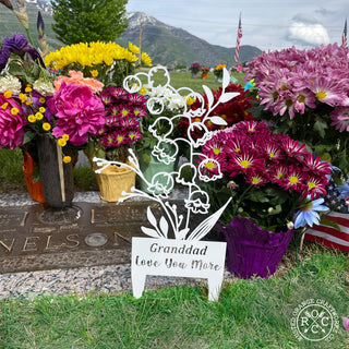 Flower Bouquet Stake - Metal Cutout Memorial Stake for Loved Ones