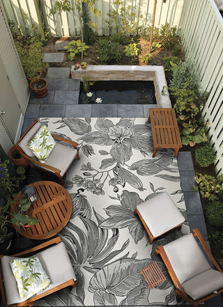 Couristan Dolce Flora Snow Area Rug Lifestyle Image Feature