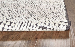 Havila Fine Rugs Newaz H1305 Ivory/Charcoal Area Rug