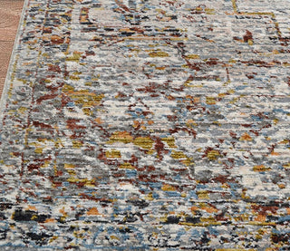 Couristan Luxor Antique Tabriz Ivory/Gold Area Rug Corner Image