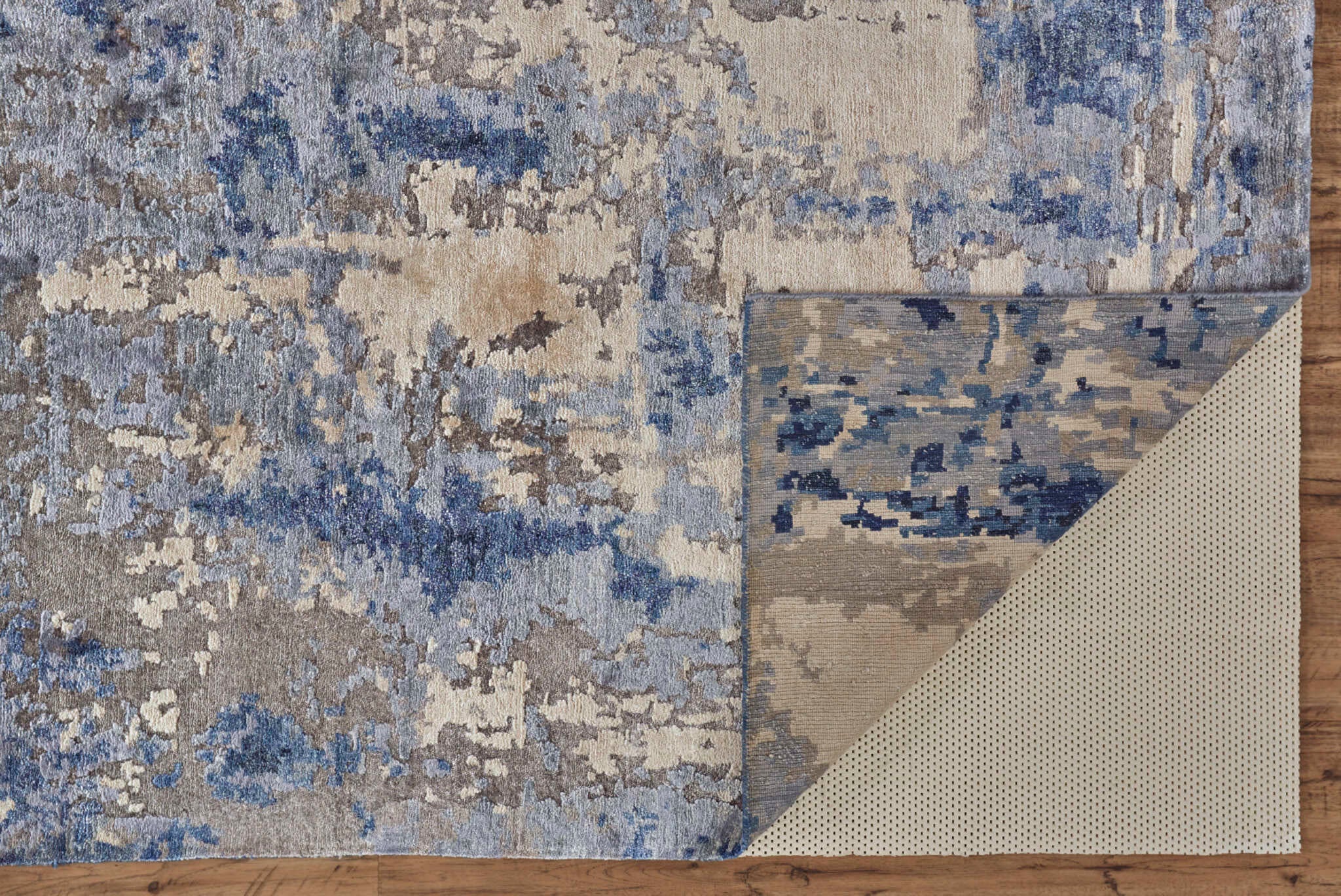 Havila Fine Rugs Draper R1009 Blue Area Rug – Incredible Rugs and Decor