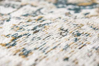 Louis De Poortere Antiquarian Bakhtiari Antique 9127 Fener Area Rug Detail Image