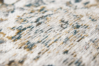 Louis De Poortere Antiquarian Bakhtiari Antique 9127 Fener Area Rug Detail Image
