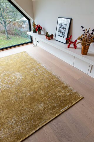 Louis De Poortere Fading World Medallion 9145 Spring Moss Area Rug Lifestyle Image Feature