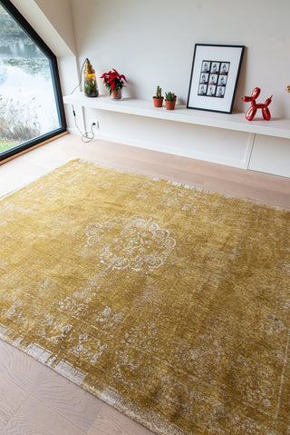 Louis De Poortere Fading World Medallion 9145 Spring Moss Area Rug Lifestyle Image Feature