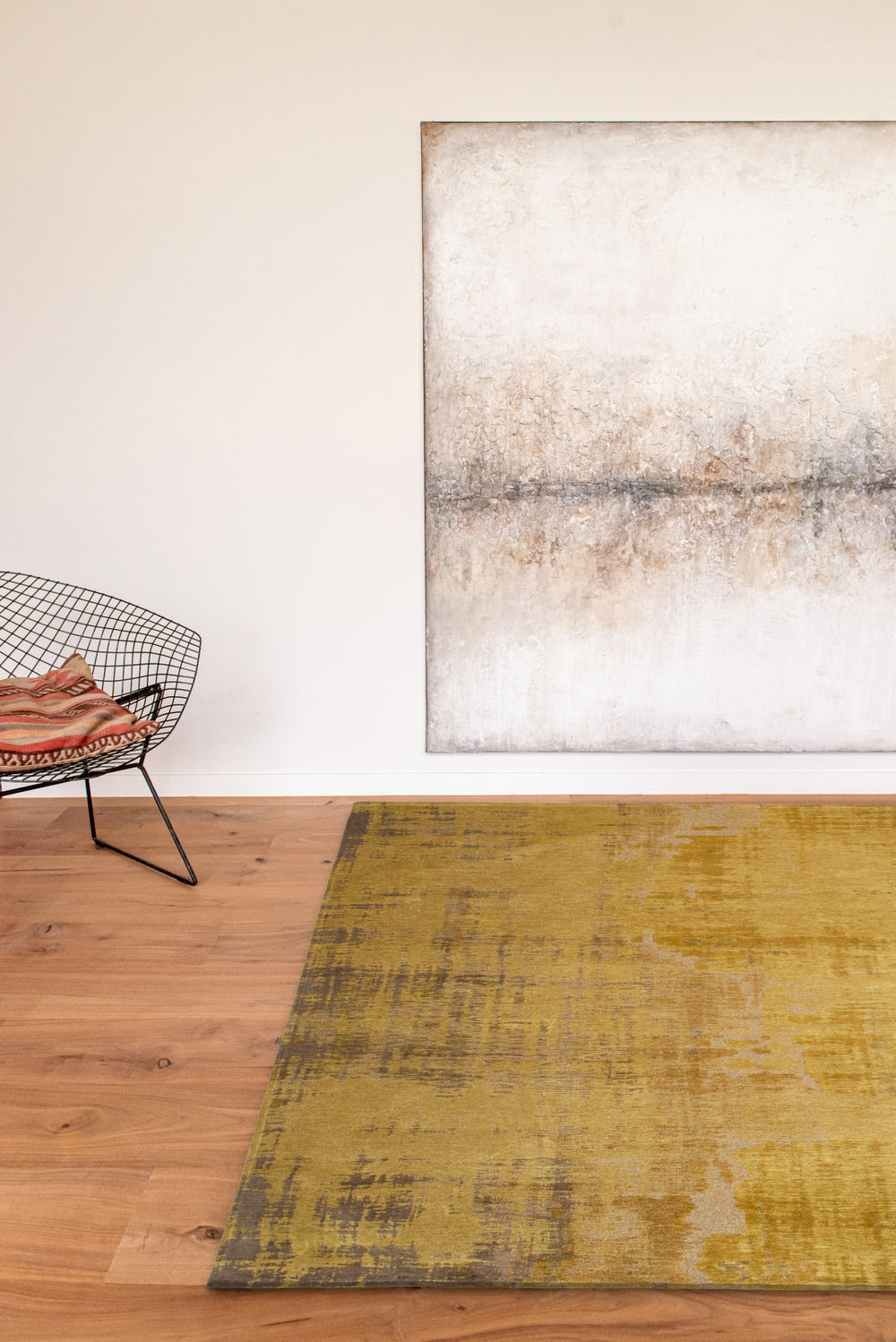 Louis De Poortere Atlantic Venetian Dust 9235 Rialto Gold Area Rug Lifestyle Image Feature