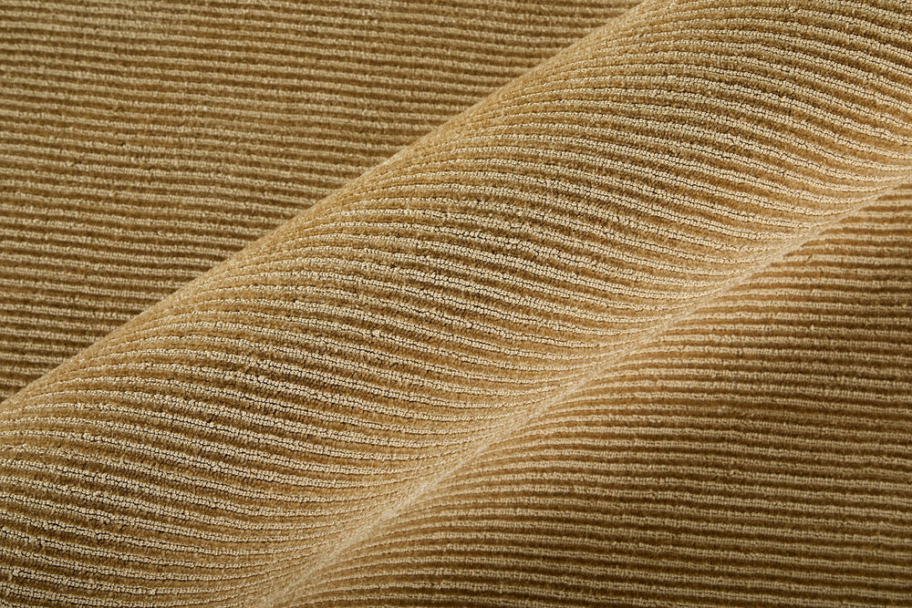 Feizy Abbott 8A24F Gold Area Rug Lifestyle Image Feature