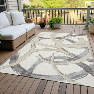 Piper Looms Chantille Circles ACN1022 Ivory Machine Washable Area Rug Outdoor Lifestyle Image Feature