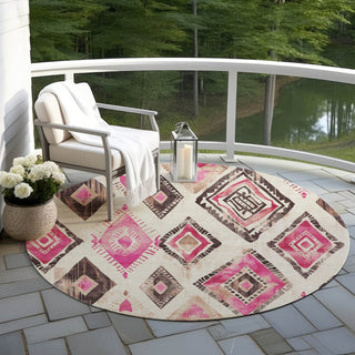 Piper Looms Chantille Aztec ACN1861 Linen Machine Washable Area Rug Round Outdoor Lifestyle Image Feature