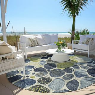 Piper Looms Chantille Geometric ACN1993 Denim Machine Washable Area Rug Round Outdoor Lifestyle Image Feature
