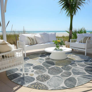 Piper Looms Chantille Geometric ACN1993 Pewter Machine Washable Area Rug Round Outdoor Lifestyle Image Feature