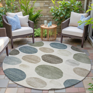 Piper Looms Chantille Geometric ACN2062 Ivory Machine Washable Area Rug Round Outdoor Lifestyle Image Feature