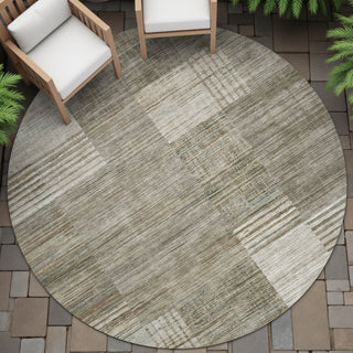 Piper Looms Chantille Geometric ACN2149 Pewter Machine Washable Area Rug Round Outdoor Lifestyle Image Feature