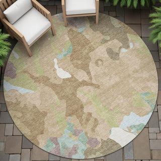 Piper Looms Chantille Modern ACN2161 Beige Machine Washable Area Rug Round Outdoor Lifestyle Image Feature
