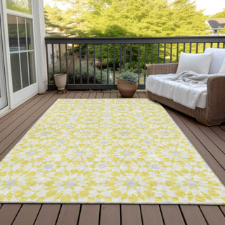 Piper Looms Chantille Spiral ACN734 Yellow Machine Washable Area Rug Outdoor Lifestyle Image Feature