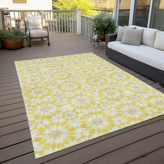 Piper Looms Chantille Spiral ACN734 Yellow Machine Washable Area Rug Outdoor Lifestyle Image Feature