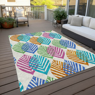 Piper Looms Chantille Floral ACN744 White Machine Washable Area Rug Outdoor Lifestyle Image Feature