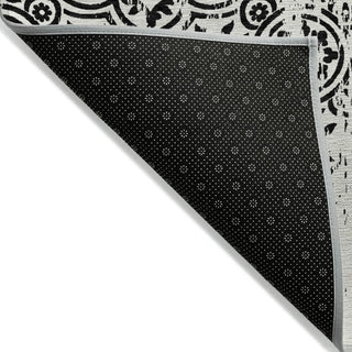 Piper Looms Chantille Medallions ACN758 Black Machine Washable Area Rug Backing Image