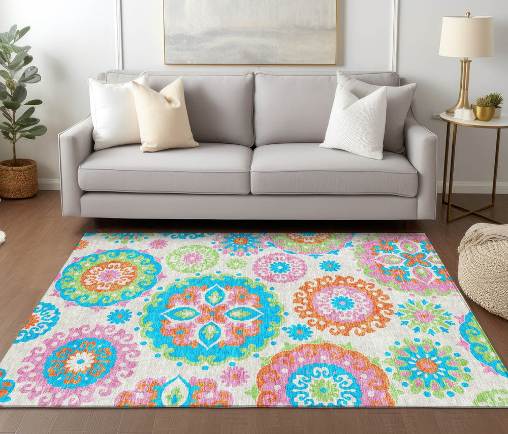 Piper Looms Chantille Kaleidoscope ACN763 White Machine Washable Area Rug Lifestyle Image Feature
