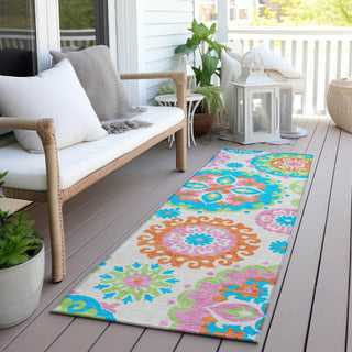 Piper Looms Chantille Kaleidoscope ACN763 White Machine Washable Area Rug Runner Outdoor Lifestyle Image Feature