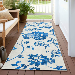 Piper Looms Chantille Floral ACN856 White Machine Washable Area Rug Runner Outdoor Lifestyle Image Feature