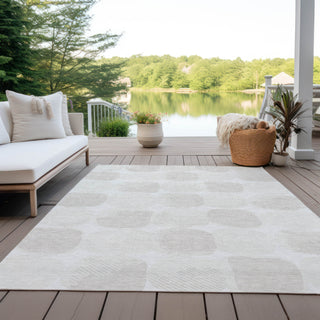 Piper Looms Chantille Circles ACN870 Ivory Machine Washable Area Rug Outdoor Lifestyle Image Feature