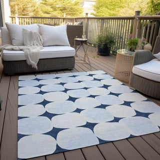 Piper Looms Chantille Circles ACN870 Navy Machine Washable Area Rug Outdoor Lifestyle Image Feature