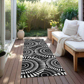 Piper Looms Chantille Circles ACN877 Black Machine Washable Area Rug Runner Outdoor Lifestyle Image Feature