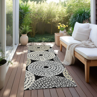 Piper Looms Chantille Circles ACN882 Black Machine Washable Area Rug Runner Outdoor Lifestyle Image Feature