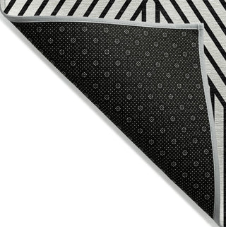 Piper Looms Chantille Geometric ACN937 White Machine Washable Area Rug Backing Image