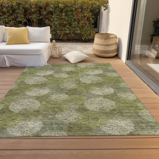 Piper Looms Chantille Circles ACN977 Green Machine Washable Area Rug Outdoor Lifestyle Image Feature