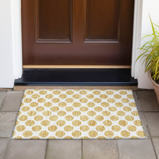 Piper Looms Chantille Circles ACN980 Gold Machine Washable Area Rug Scatter Outdoor Lifestyle Image Feature
