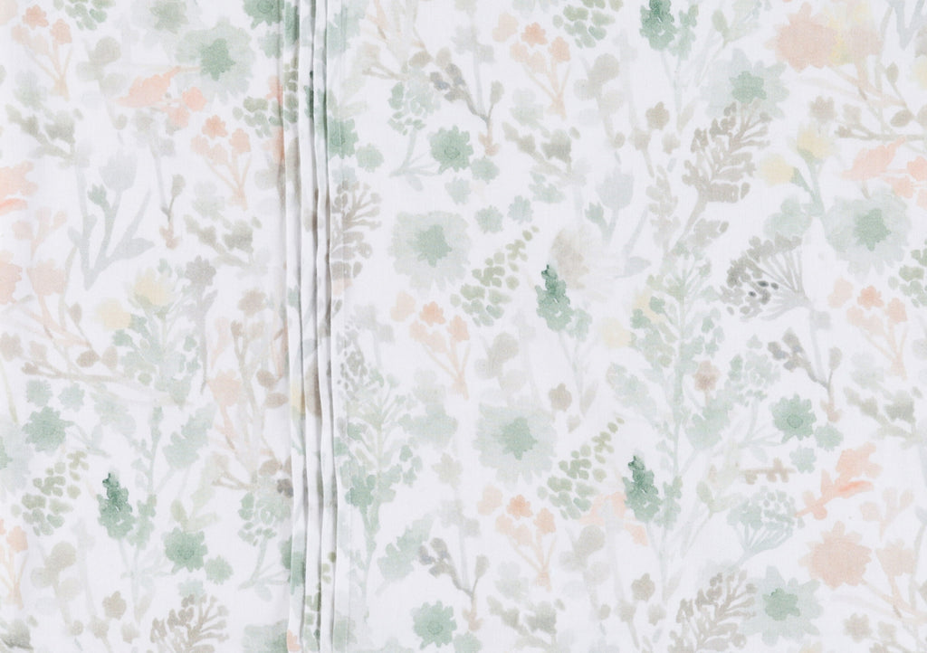 Surya Aria AIA-1000 Off-White Bedding main image