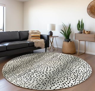 Piper Looms Mayfield Antelope AMF44 Pearl Machine Washable Area Rug Round Lifestyle Image Feature