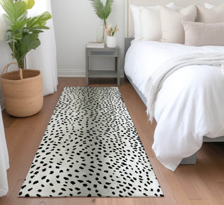 Piper Looms Mayfield Antelope AMF44 Pearl Machine Washable Area Rug Runner Lifestyle Image Feature