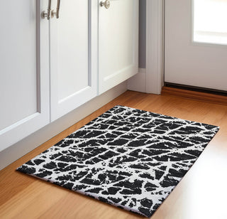 Piper Looms Mayfield Organic AMF501 Black Machine Washable Area Rug Scatter Lifestyle Image Feature