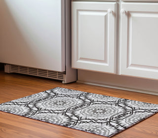 Piper Looms Mayfield Circles AMF619 White Machine Washable Area Rug Scatter Lifestyle Image Feature