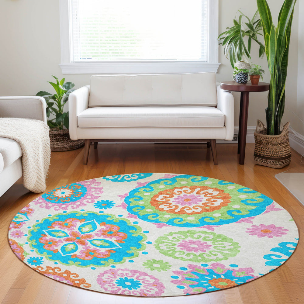 Piper Looms Mayfield Kaleidoscope AMF763 White Machine Washable Area Rug Round Lifestyle Image Feature