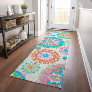 Piper Looms Mayfield Kaleidoscope AMF763 White Machine Washable Area Rug Runner Lifestyle Image Feature