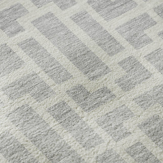 Piper Looms Mayfield Geometric AMF916 Silver Machine Washable Area Rug Swatch Image