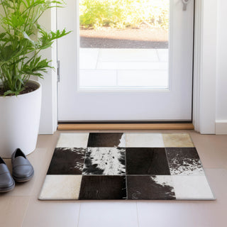 Dalyn Bozeman BM10 Black Machine Washable Area Rug Scatter Lifestyle Image Feature