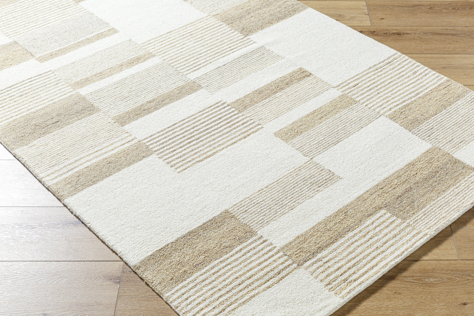 LIVABLISS Bournemouth BOT-2314 Pearl Area Rug