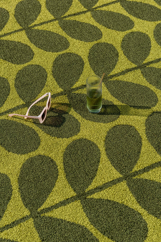 Brink and Campman Solid Stem Seagrass Area Rug by Orla Kiely Room Image Feature