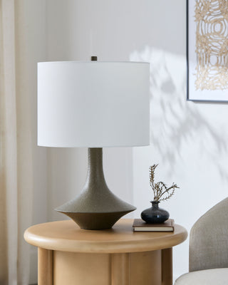 Livabliss Bryant BRY-001 Lamp Style Shot Feature