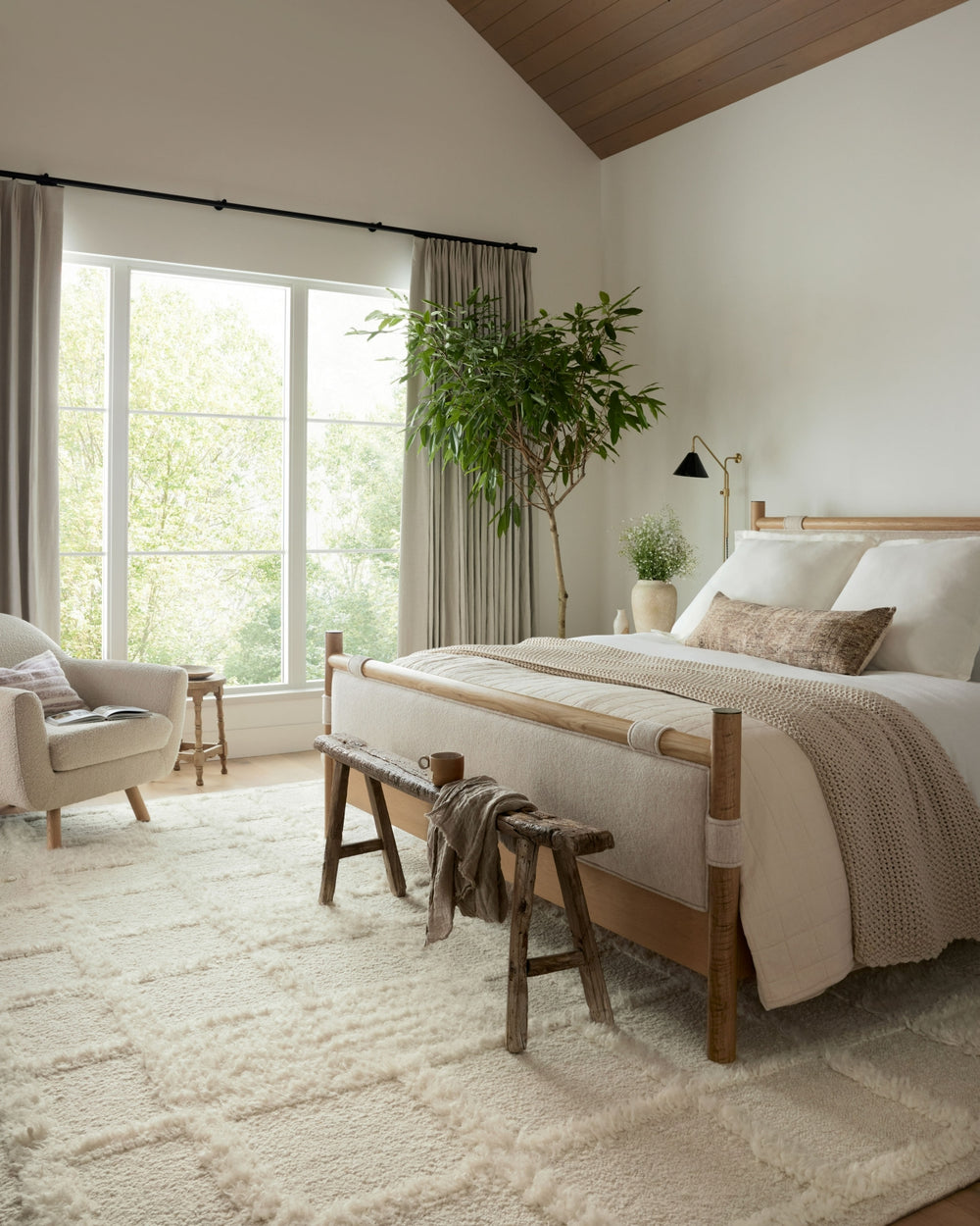 Loloi Cassian CAI-01 Ivory Area Rug Lifestyle Image Feature